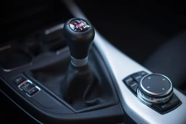 كازينو هيرميس تطبيق أندرويد/آي أو إس